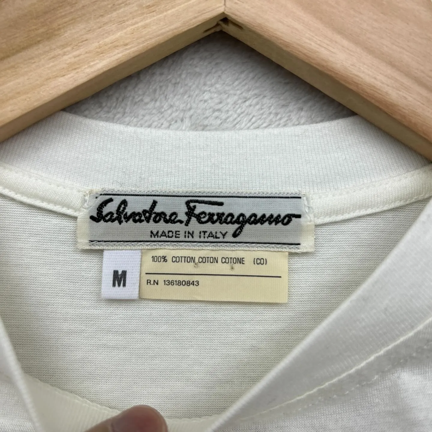 Tシャツ、ポロシャツなど