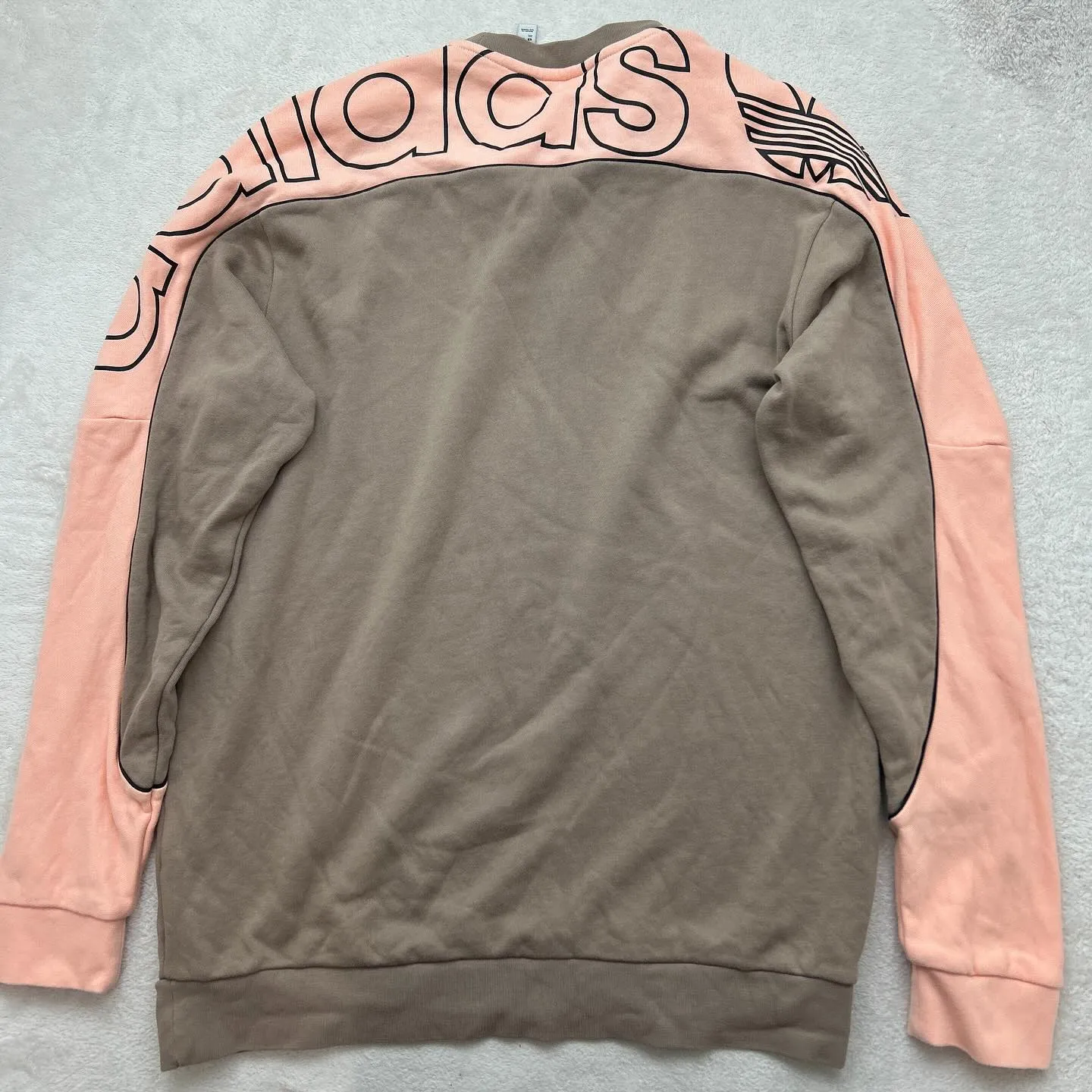 アディダスオリジナルス