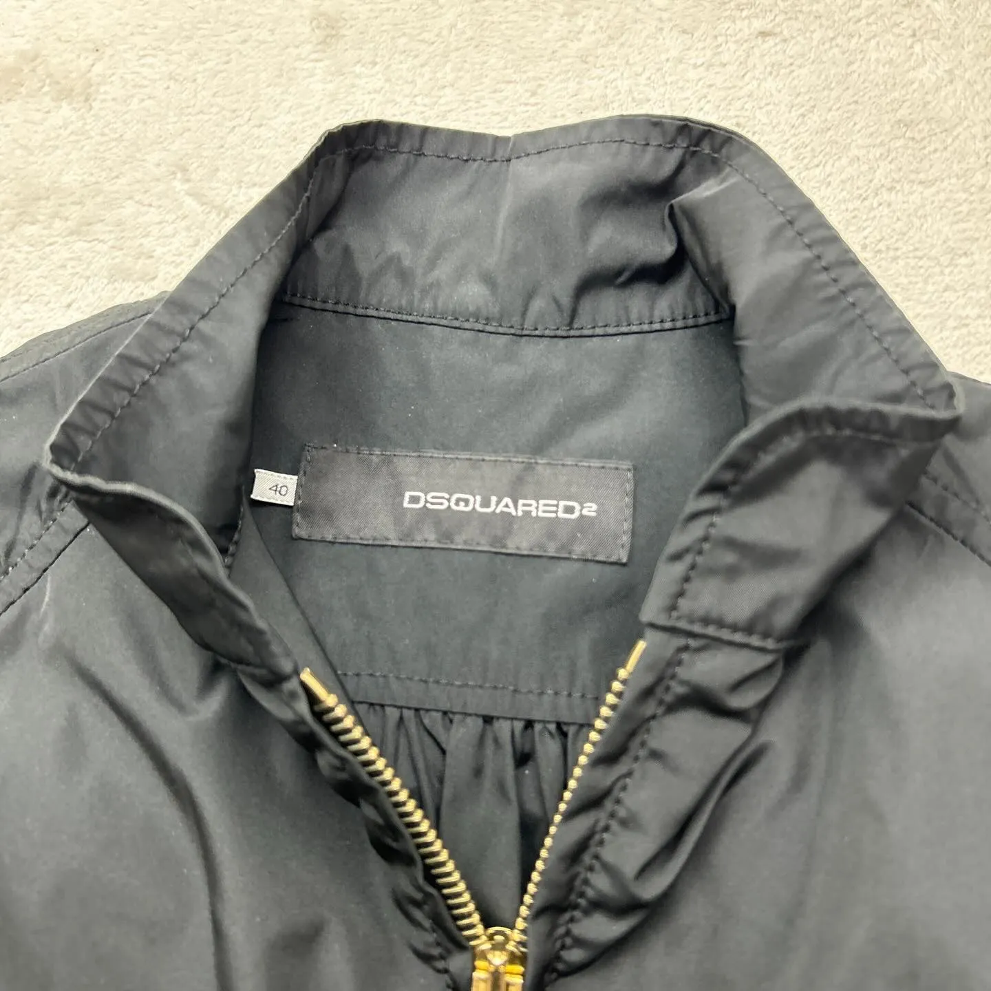 ディースクエアード