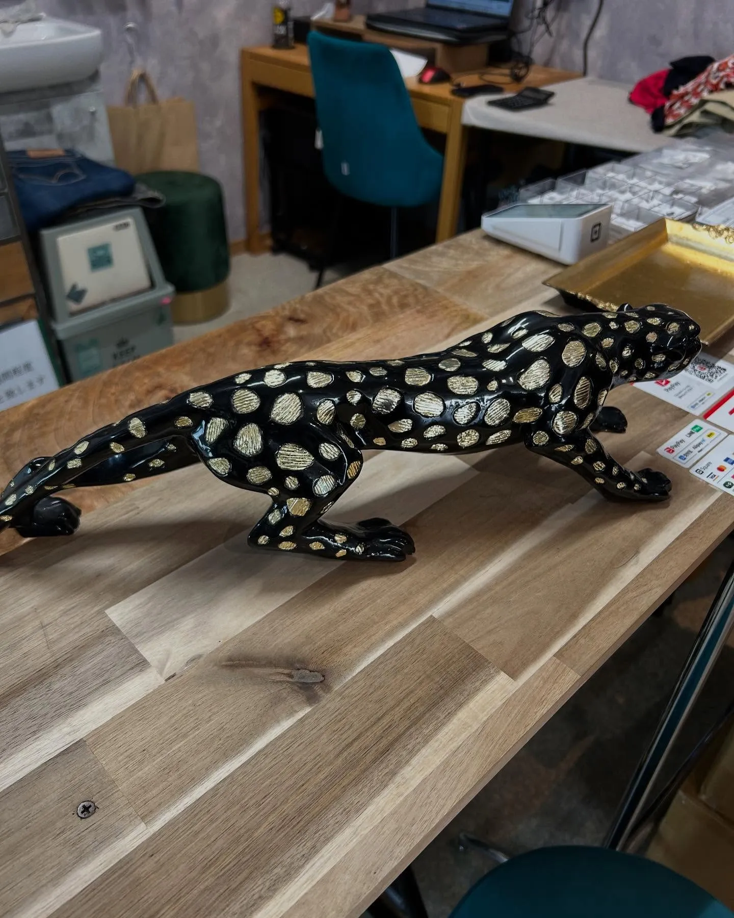 黒豹のオブジェ