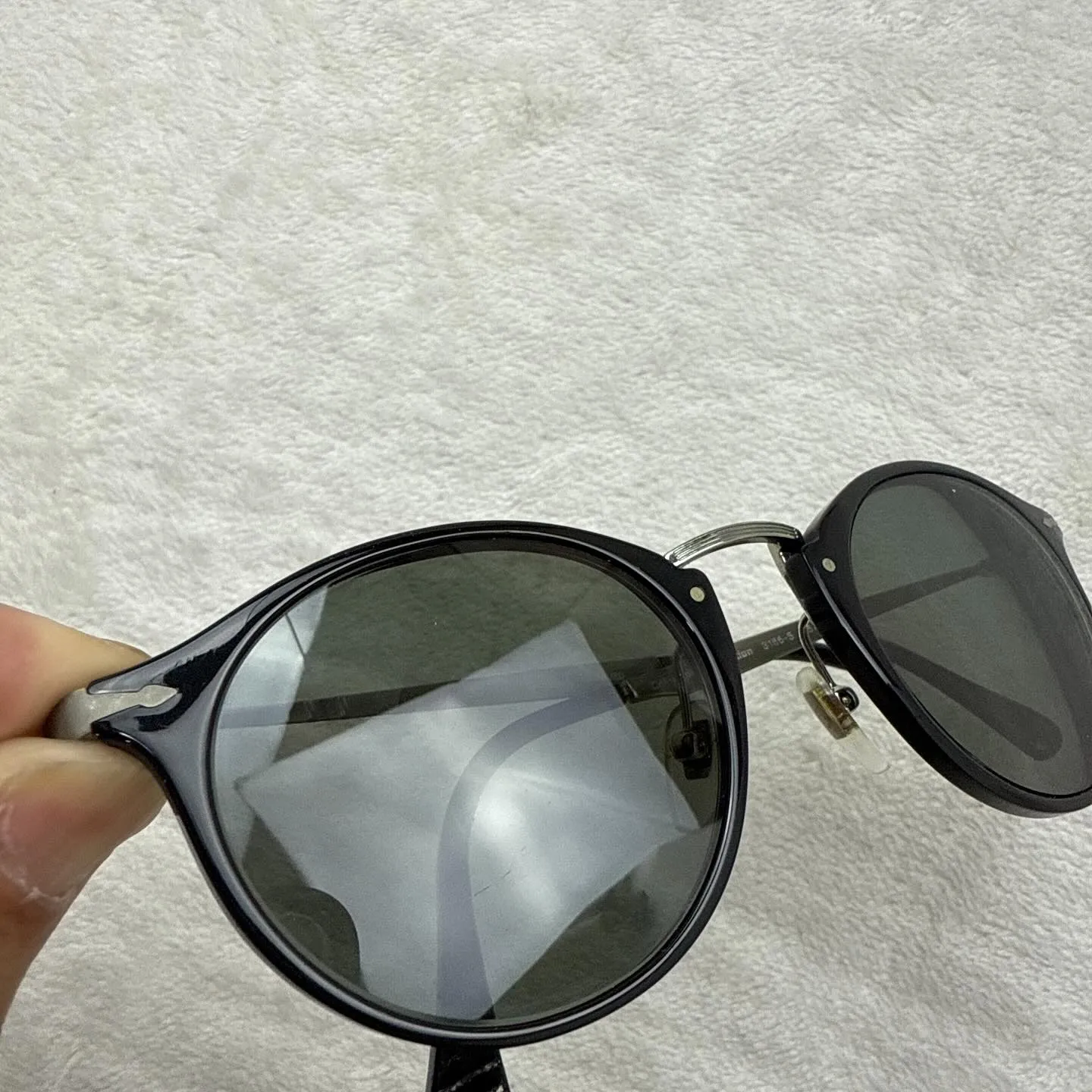 EYEVANアイヴァンのサングラス