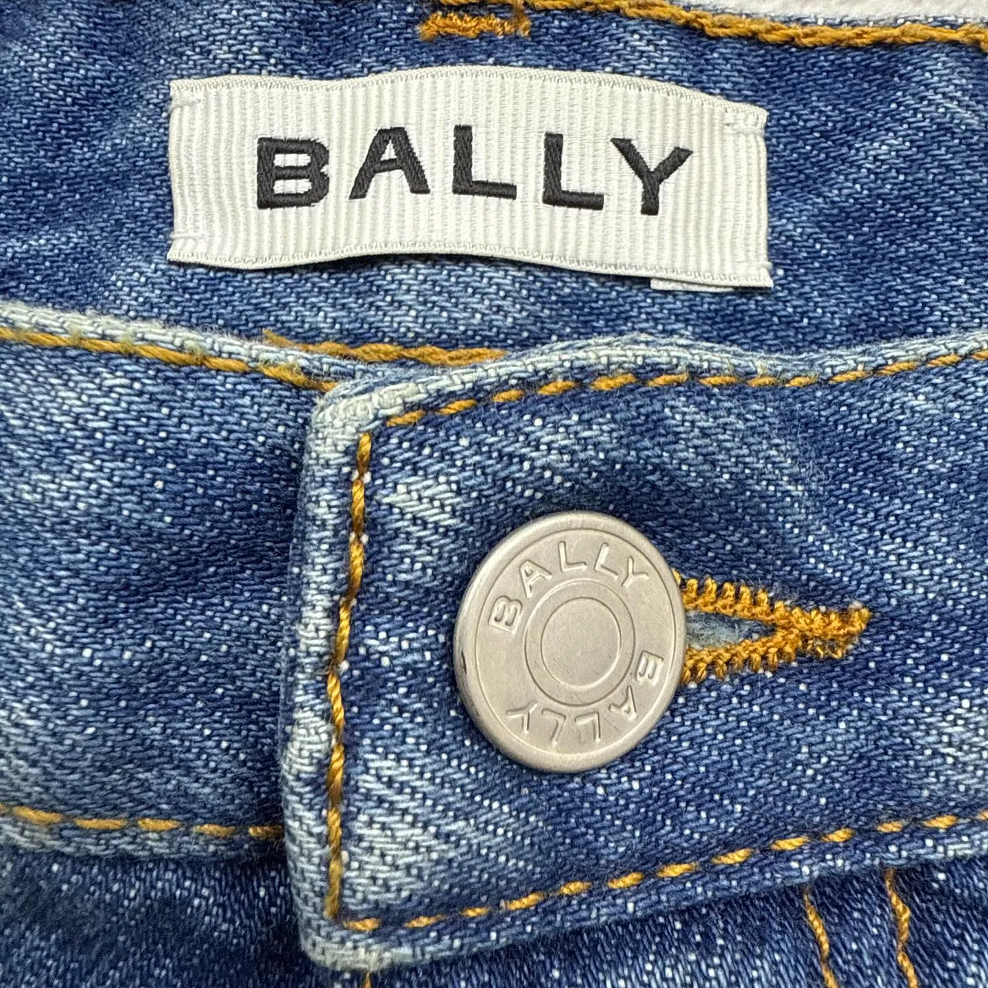 BALLYバリーの