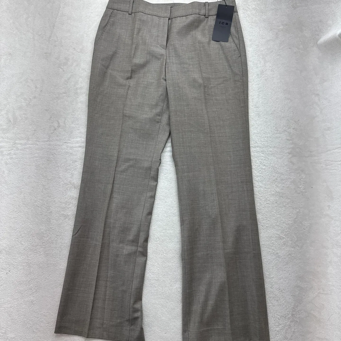 23区とicBのスーツセットアップ