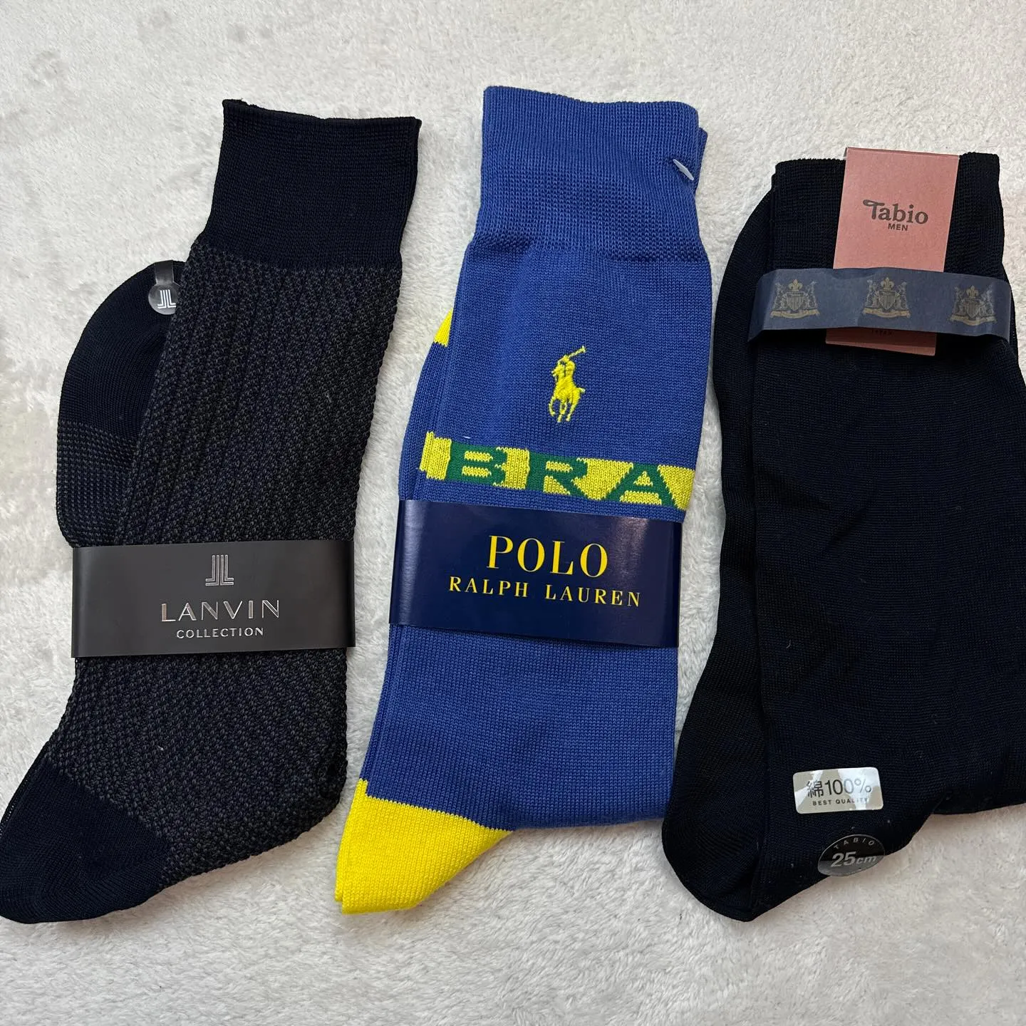 本日買取させて頂いた靴下です。