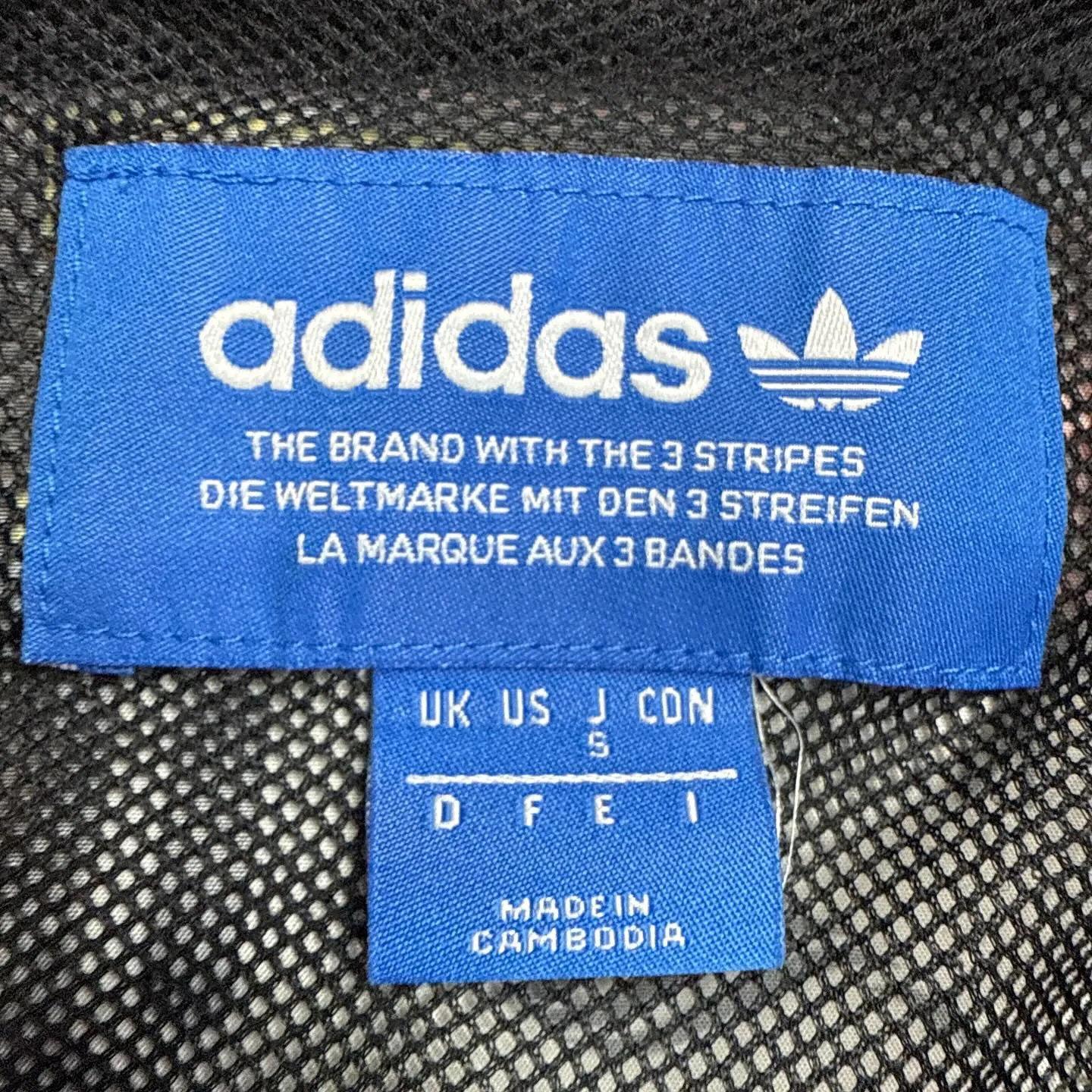 アディダスオリジナルス