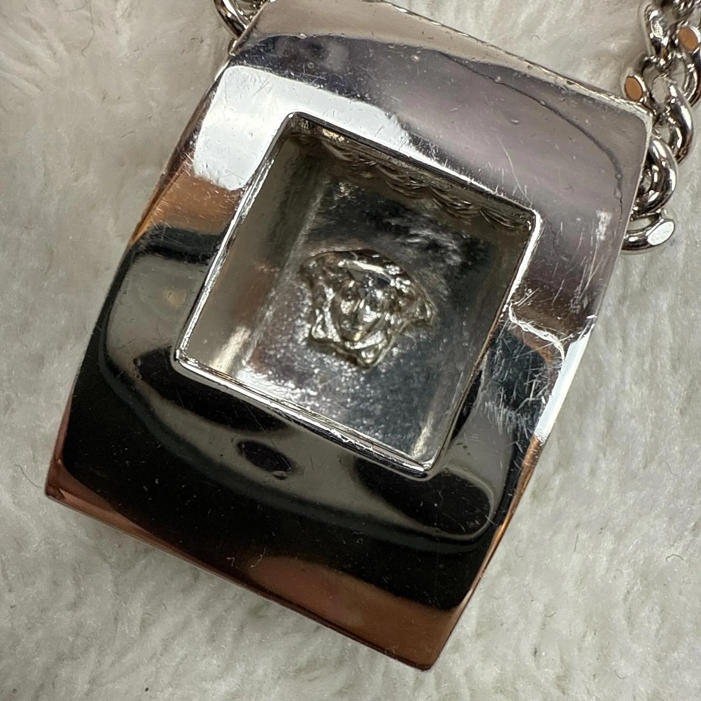 ディオールDIOR