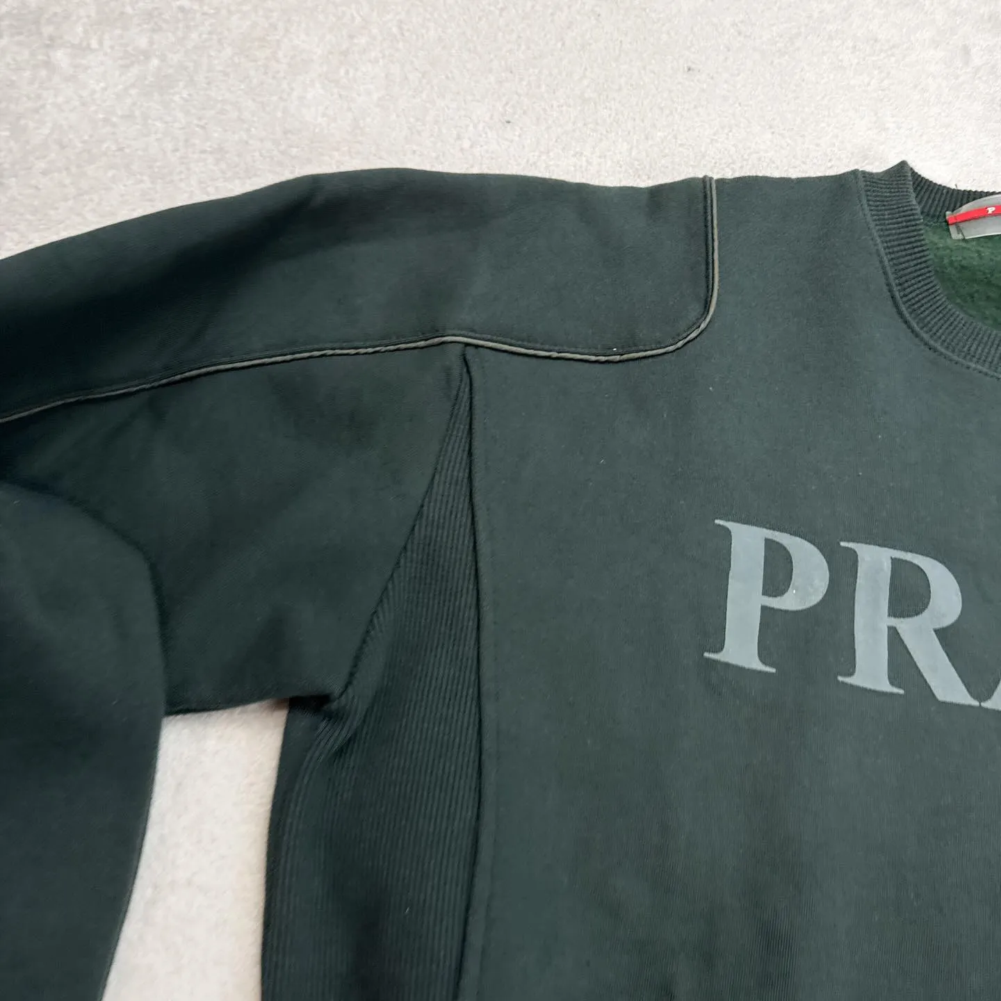 プラダPRADA 裏起毛スウェット