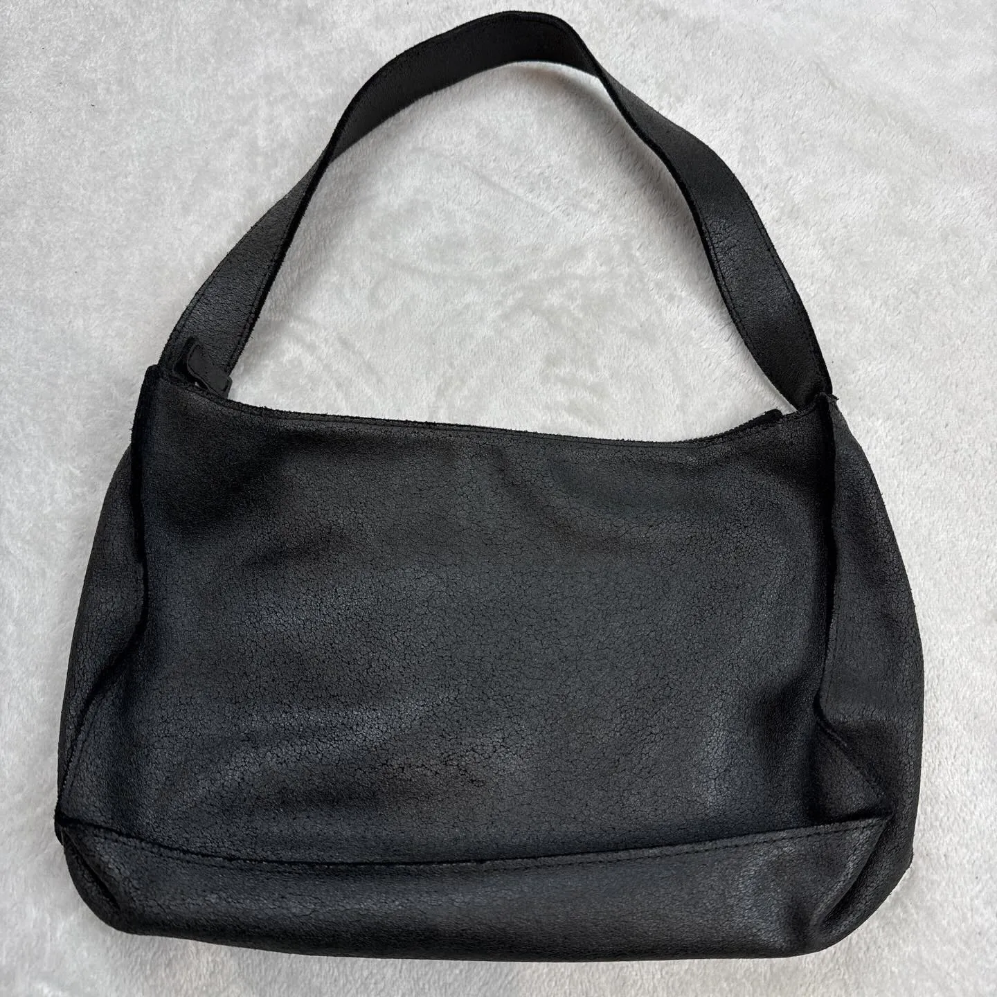 A.P.C.アーペーセーの珍しい牛革レザーバッグや