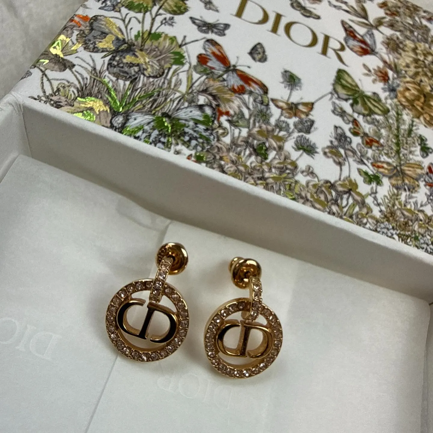 クリスチャンディオールの