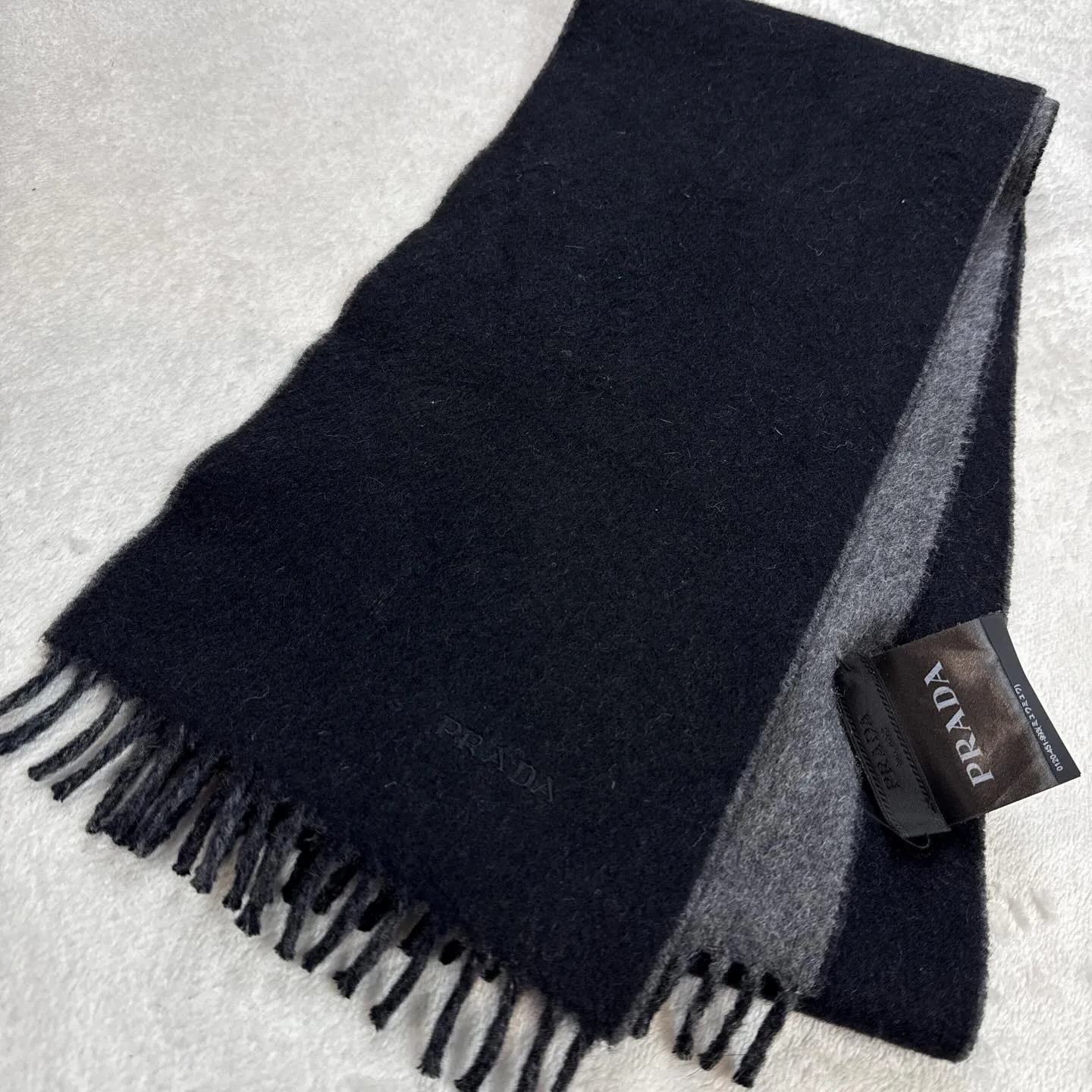プラダPRADA