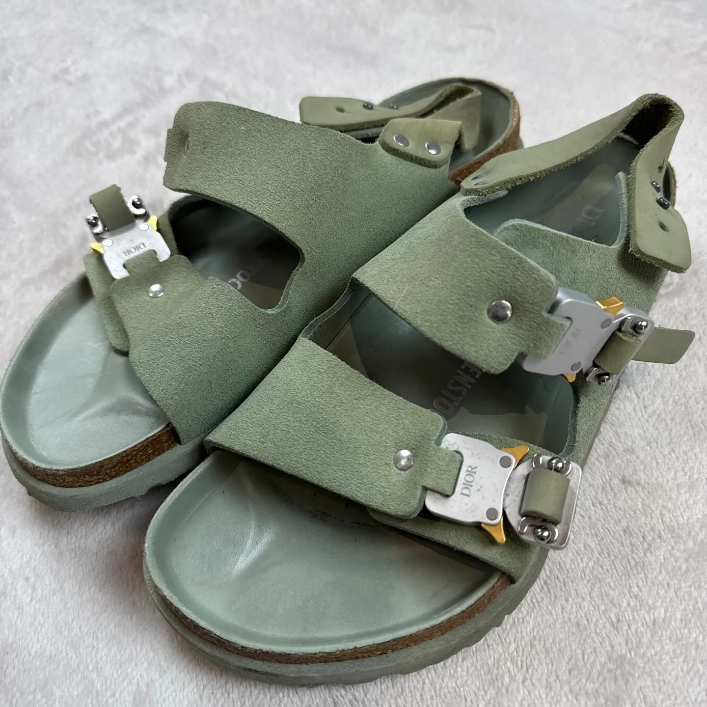 ディオールオムのサンダル入荷👍