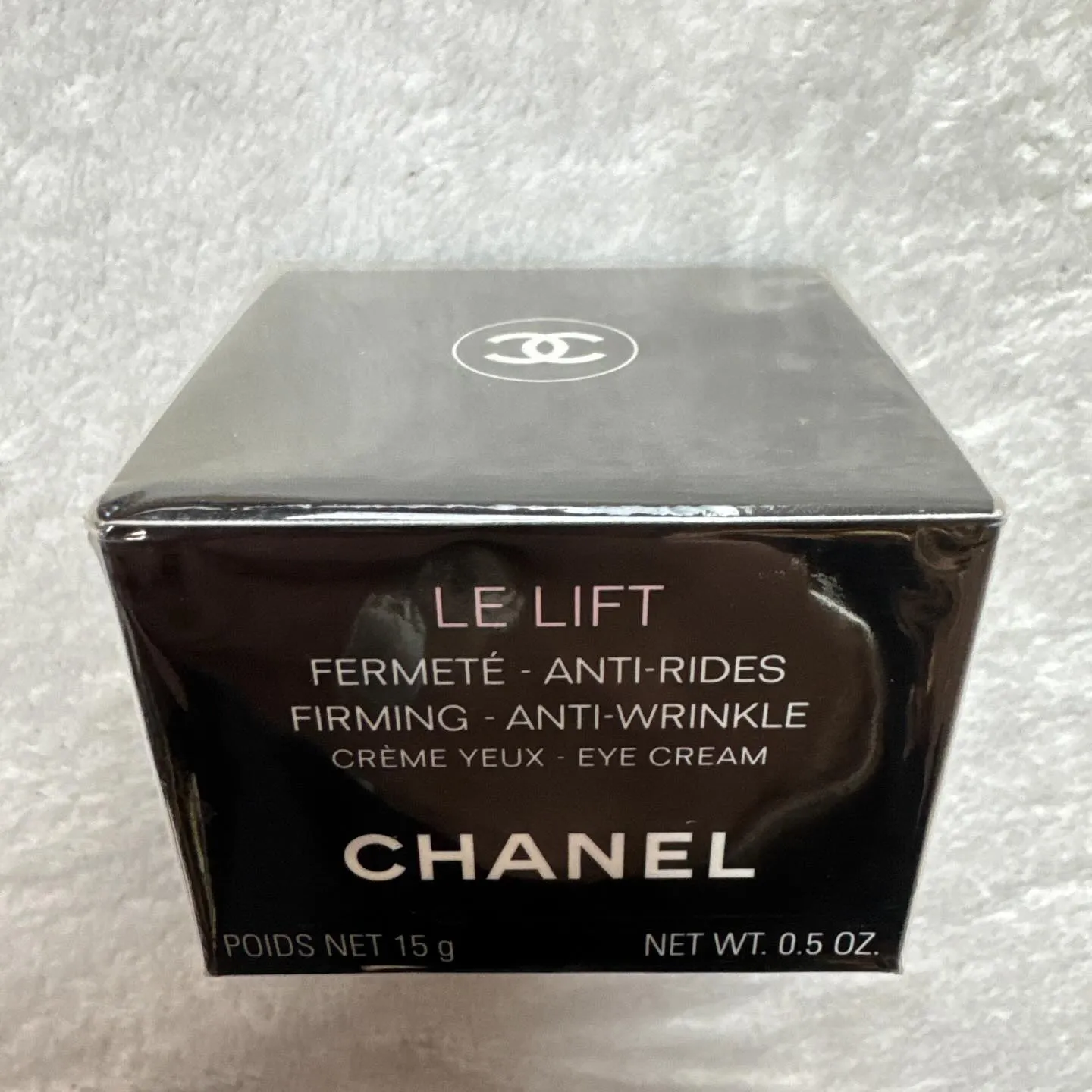 コスメ、香水などたくさん入荷致しました👍