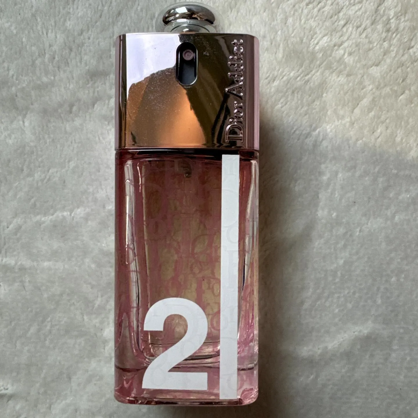 コスメ、香水などたくさん入荷致しました👍