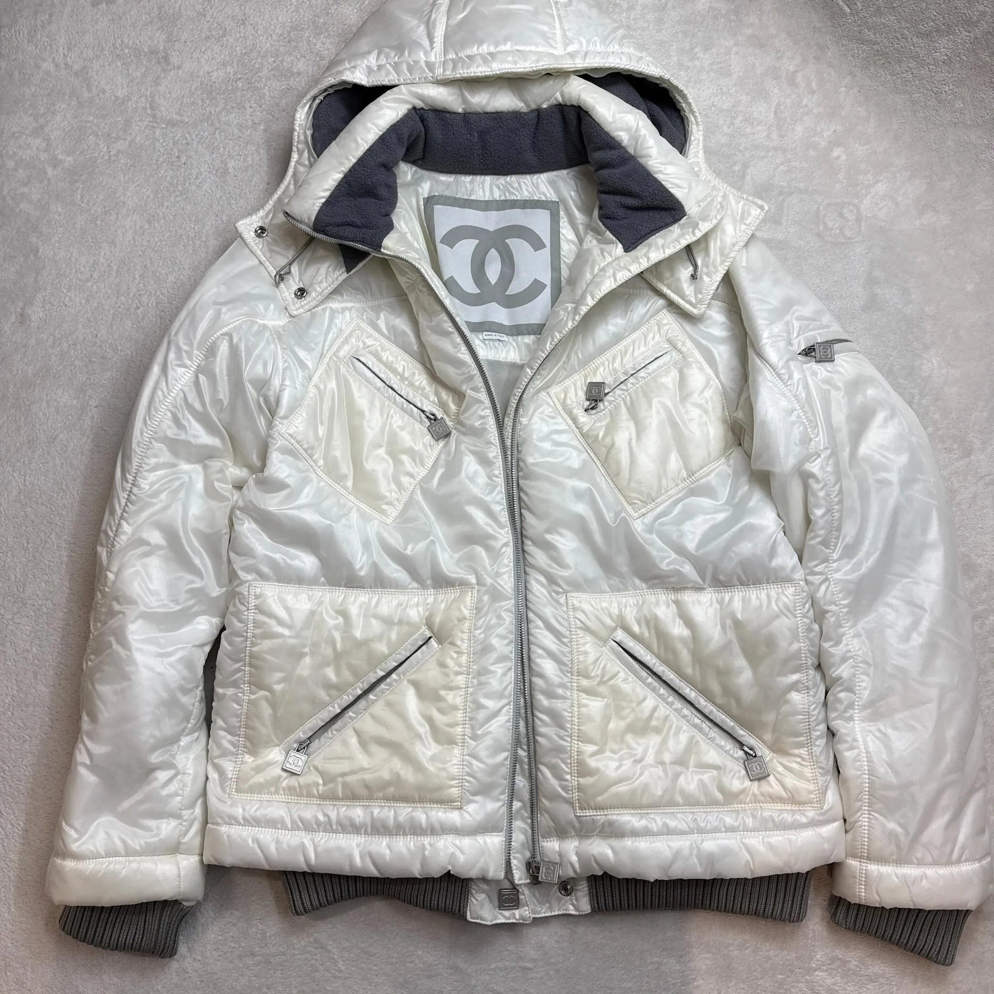 CHANELシャネルの