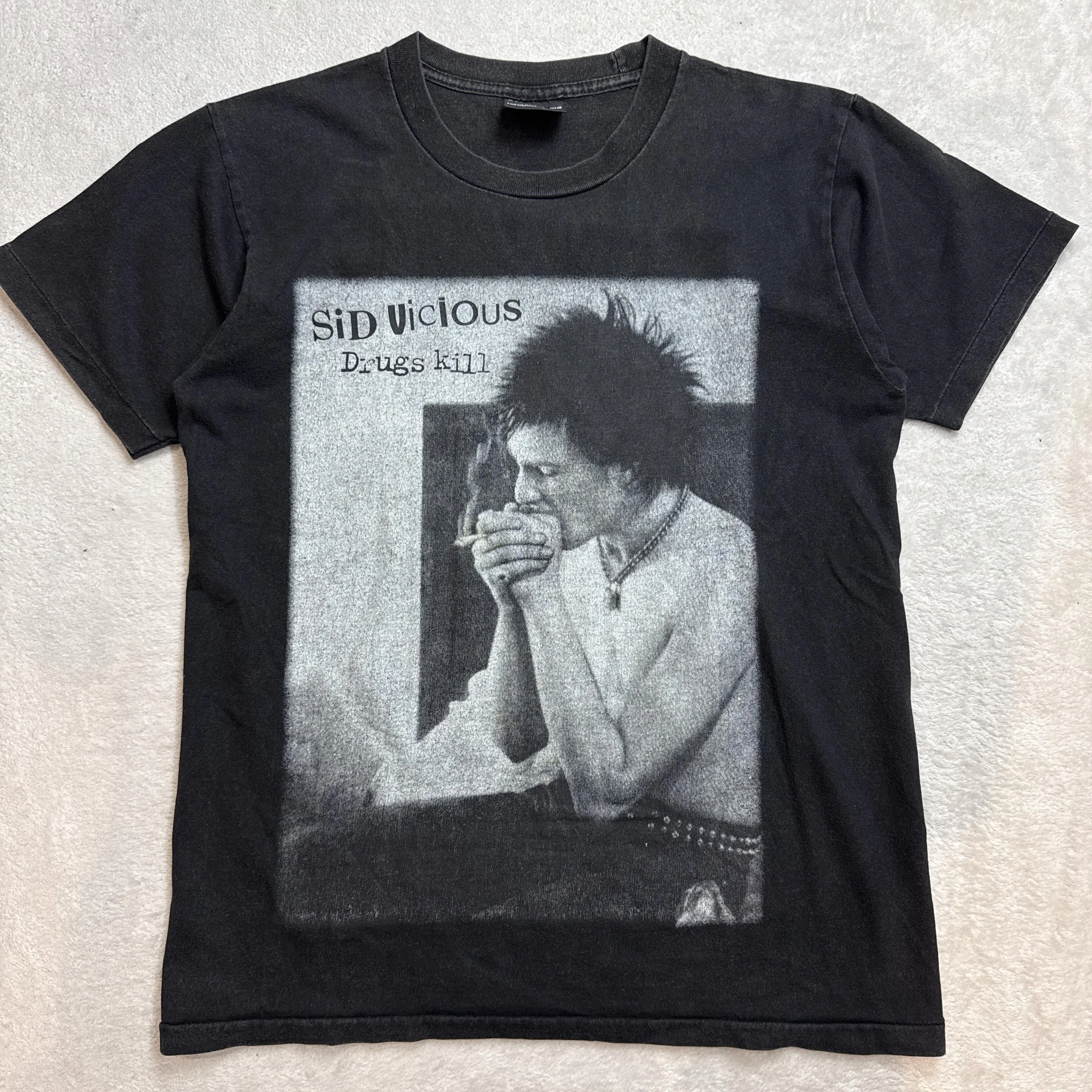 Tシャツたくさん入荷致しました。