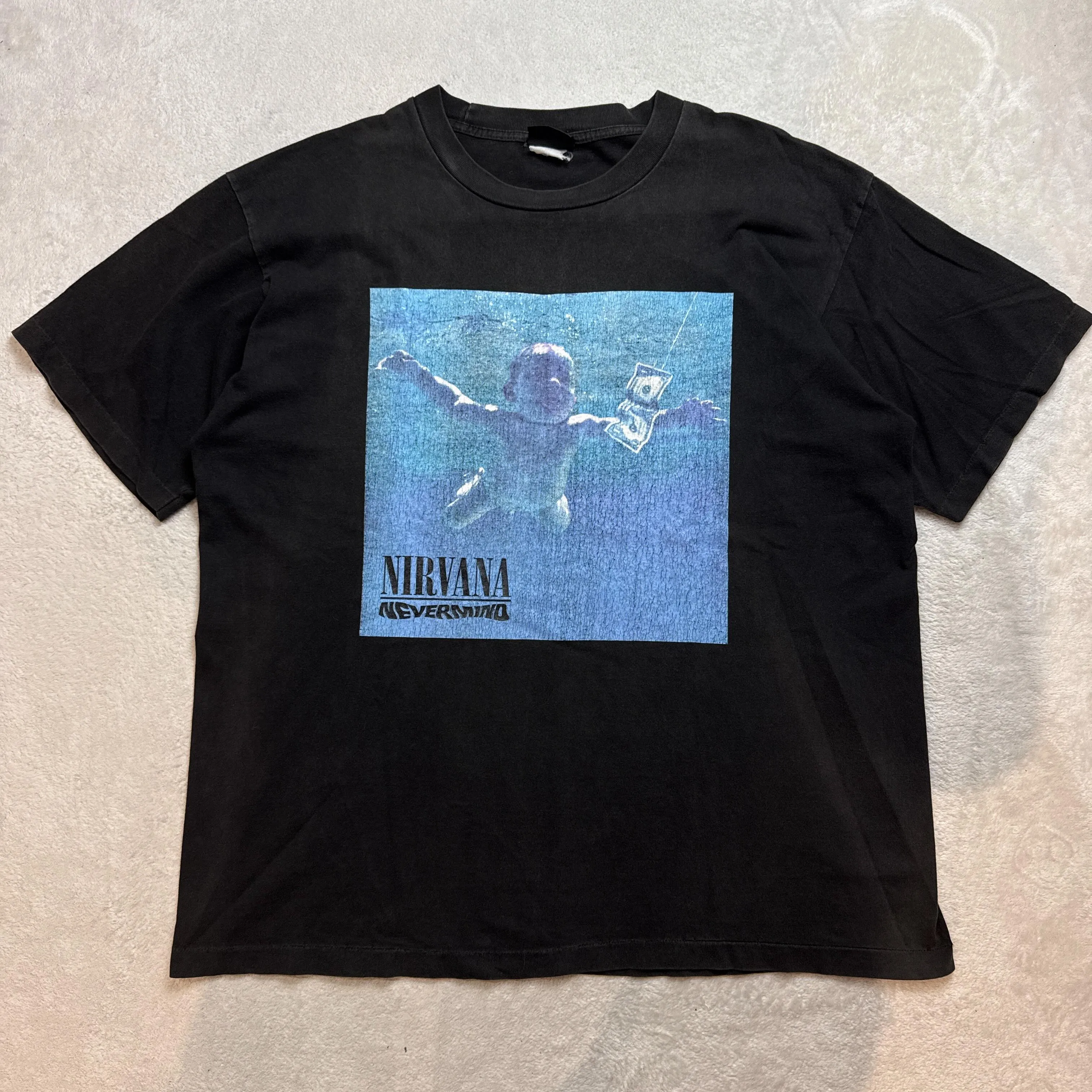 Tシャツたくさん入荷致しました。