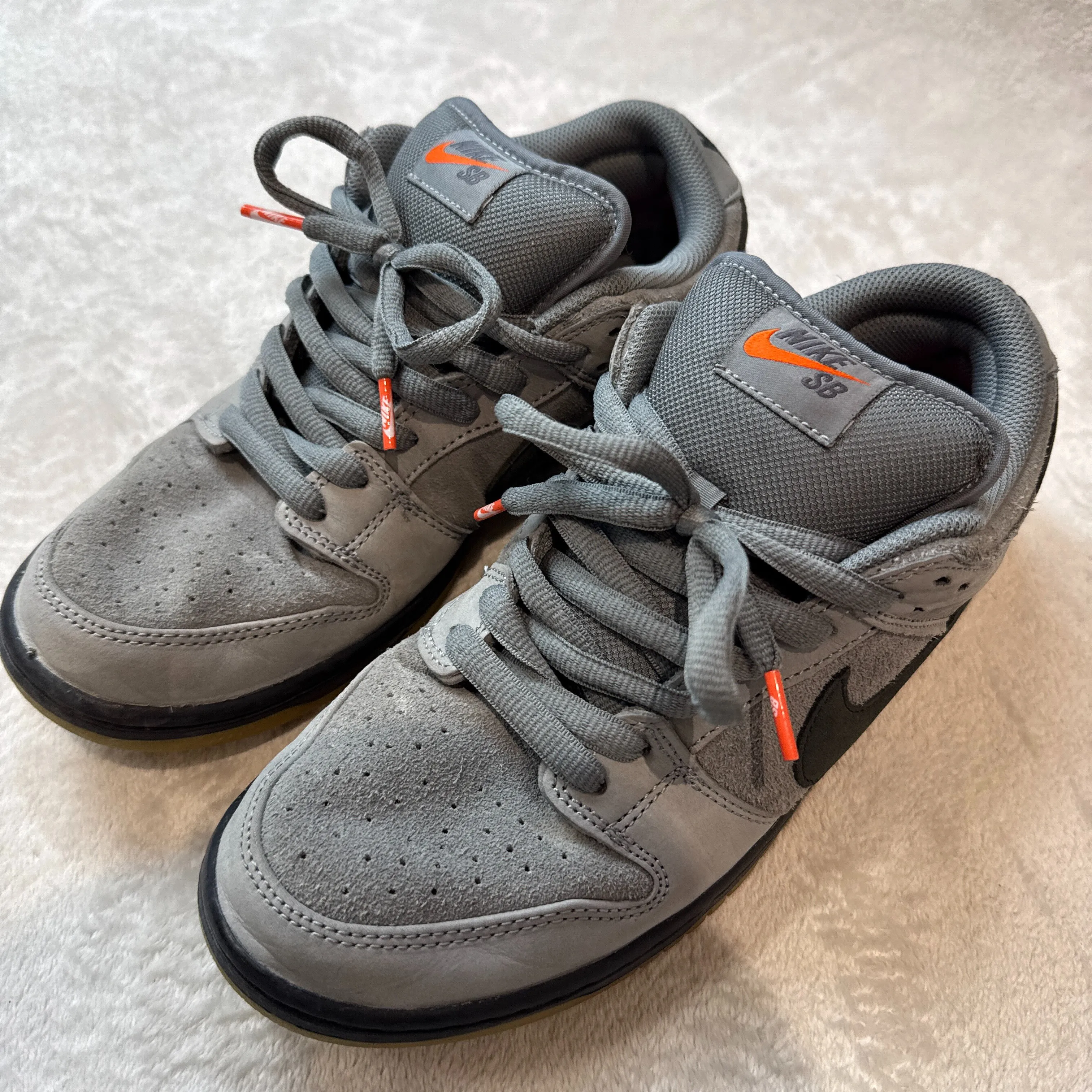 本日、ナイキNIKE SBのスニーカーなど