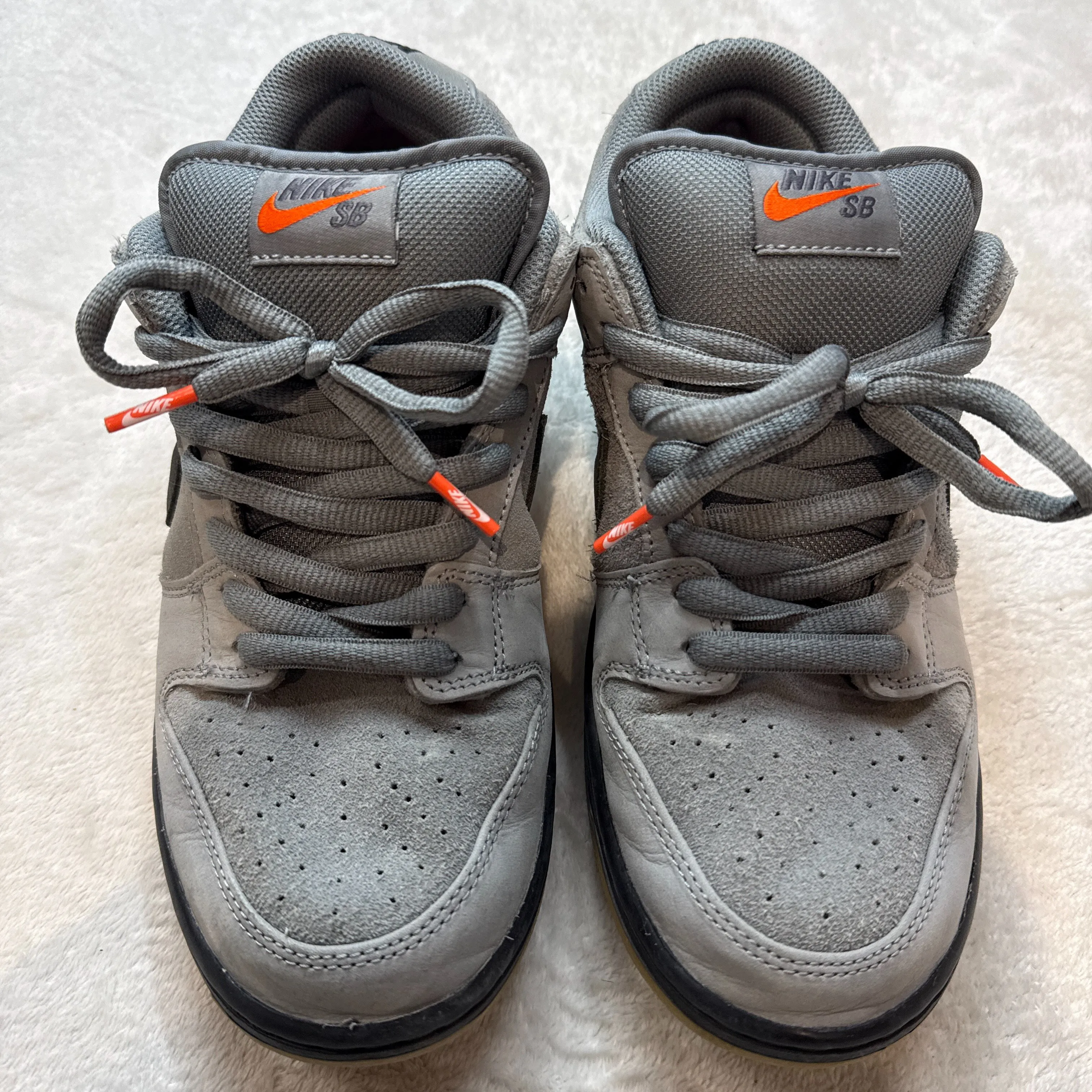 本日、ナイキNIKE SBのスニーカーなど