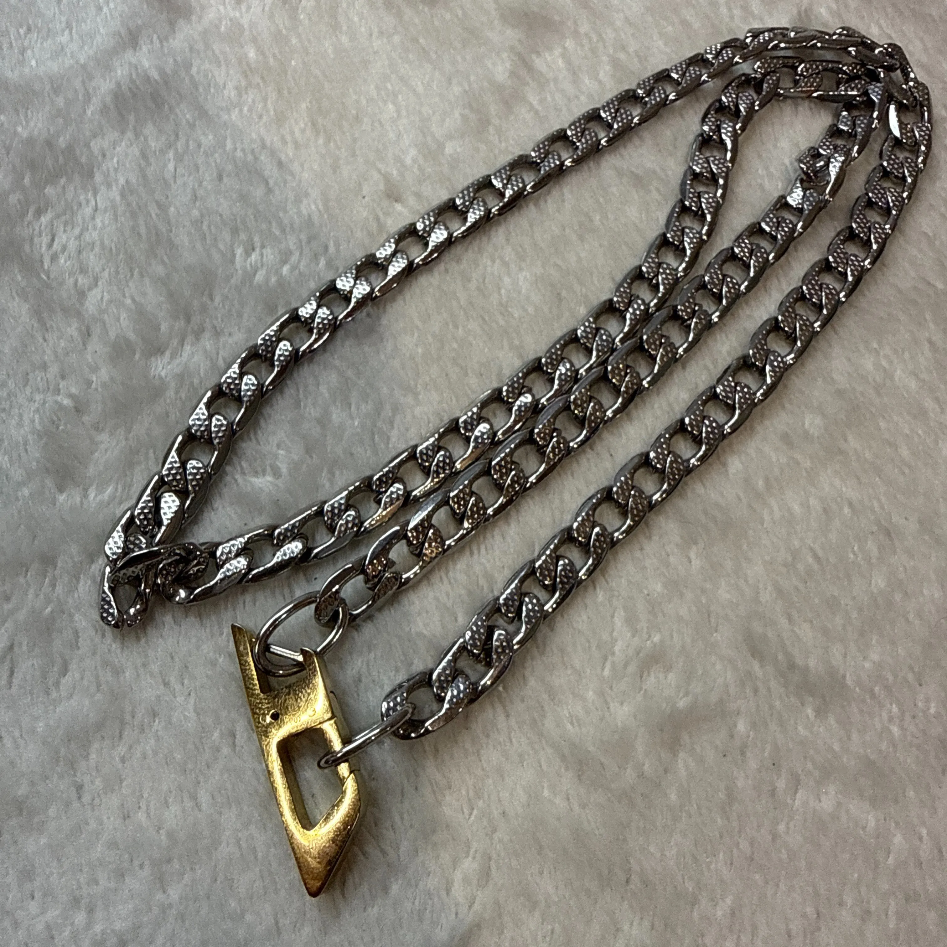 DIESELディーゼルのメンズアクセサリー