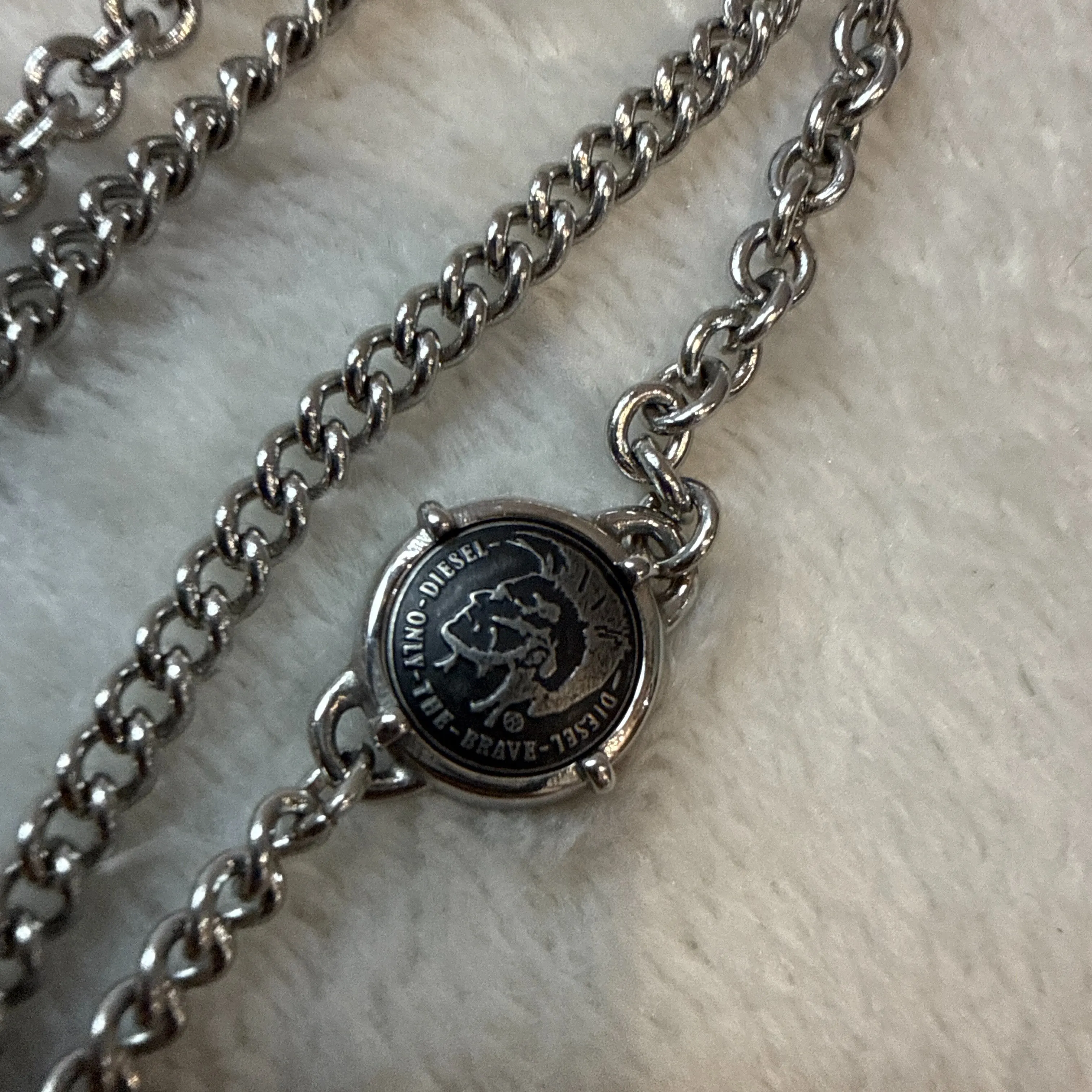 DIESELディーゼルのメンズアクセサリー