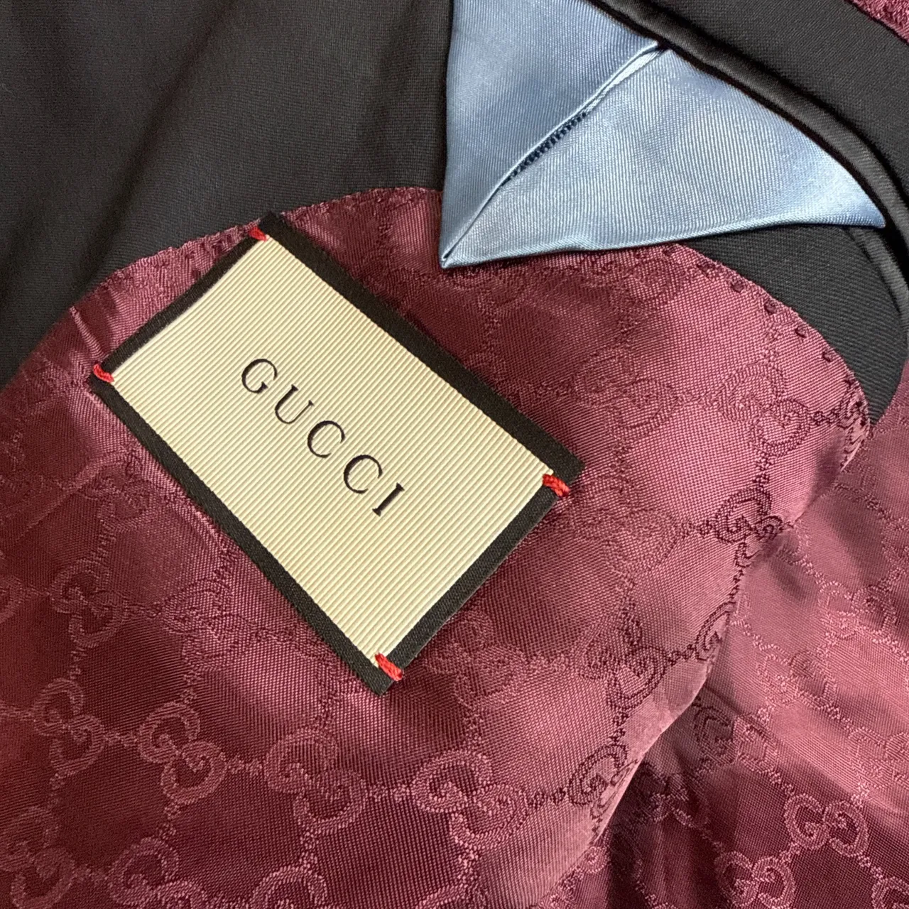 グッチ、バレンシアガ、ロエベ