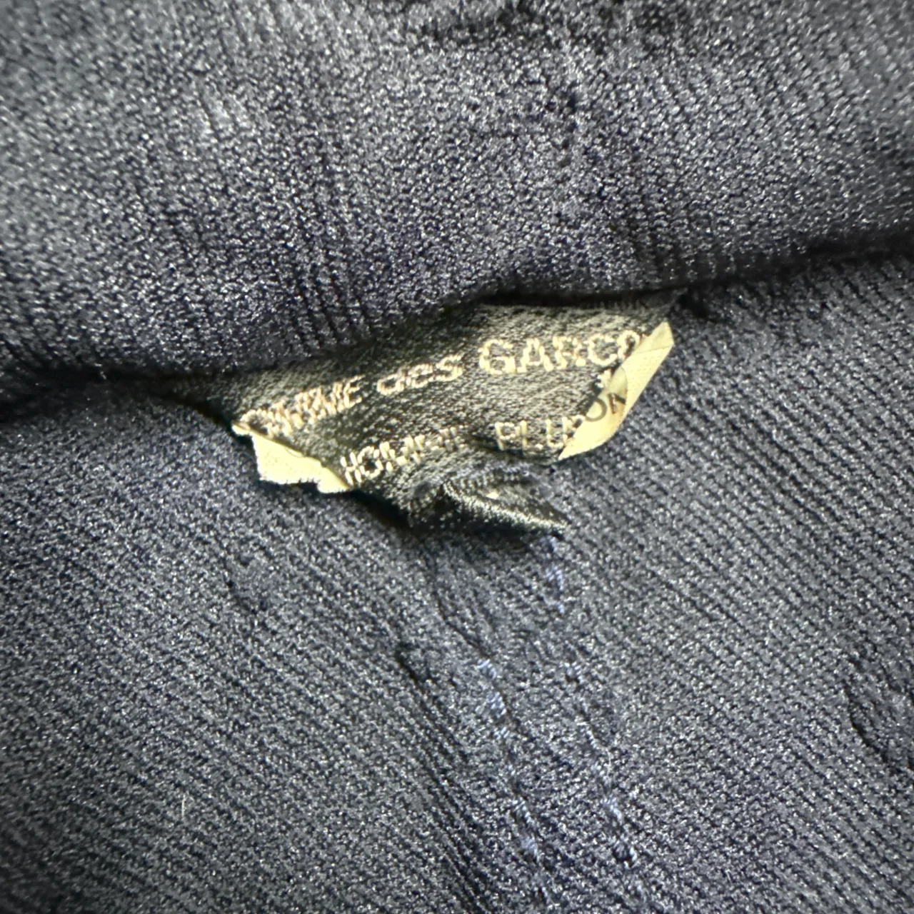 本日コムデギャルソンをお売り頂きました！