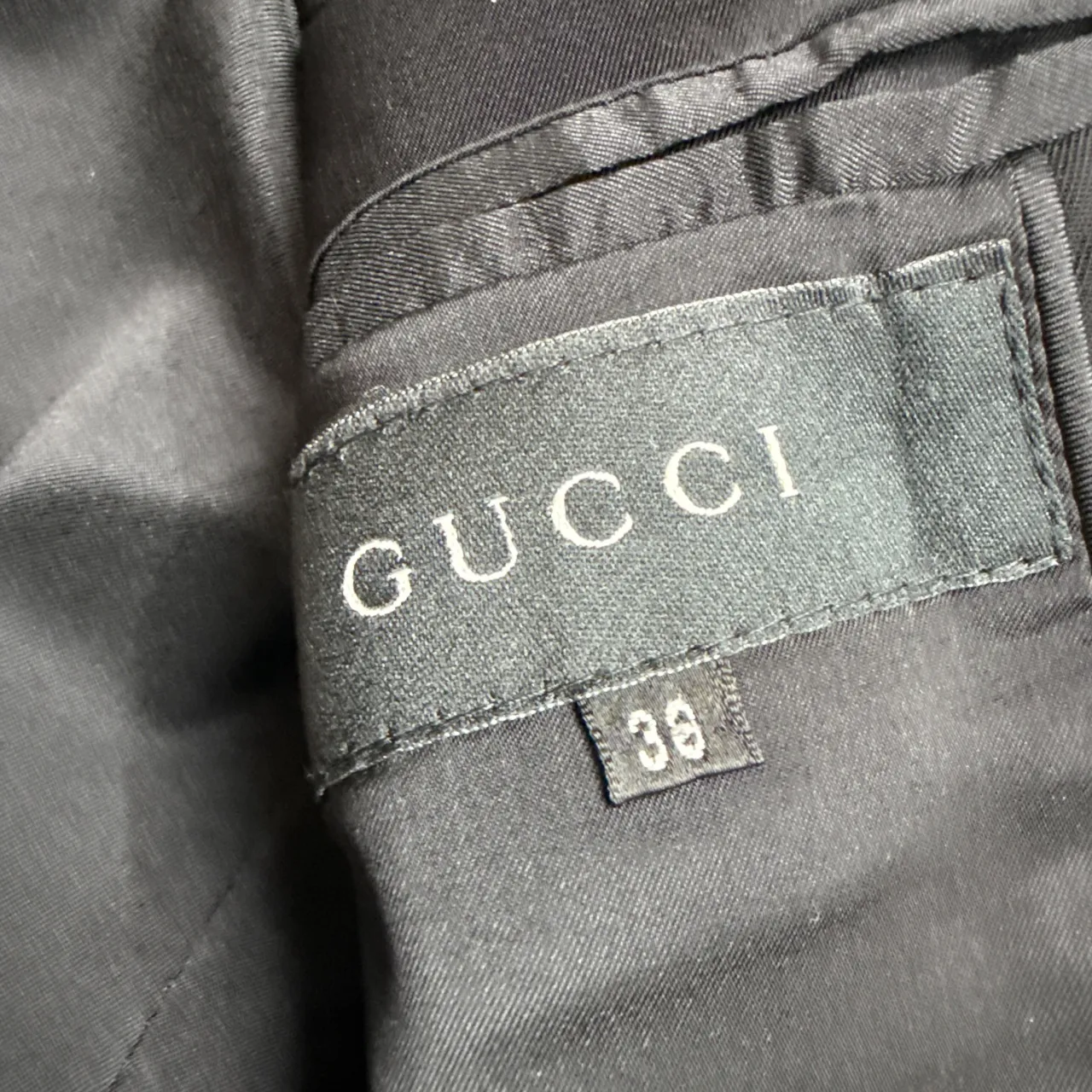 本日、グッチやラルフローレン、アルマーニのお洋服