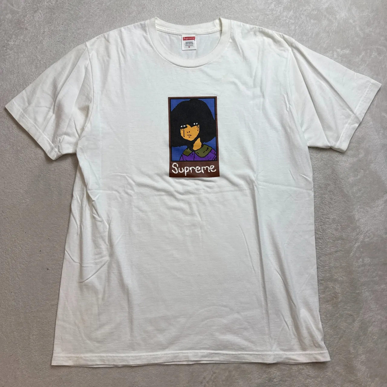 本日、シュプリームのTシャツ