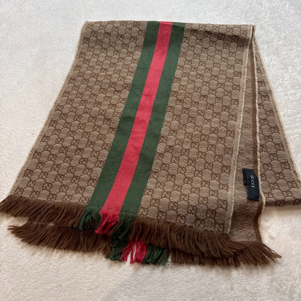 グッチ、エルメス　マフラー